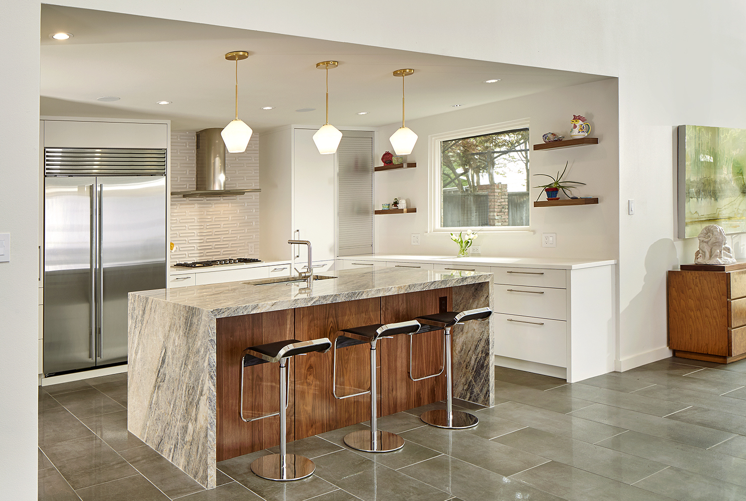 dallas-kitchen-3_1500 Maintaining Mid-Century Modern Vibes in Complete Remodel
