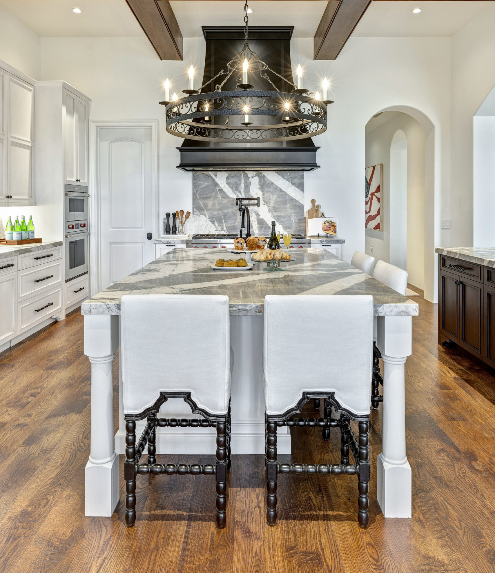 Seating along kitchen island