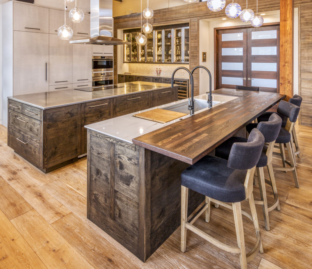 rustic mountain home kitchen cabinetry
