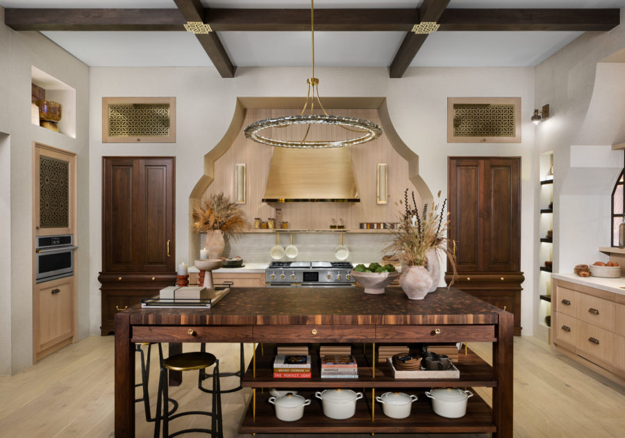 https://www.bentwoodkitchens.com/wp-content/uploads/2023/03/KBIS-2023-Monogram_Luxe-Kitchen_01-high-res-6000x4200-84df884-scaled-e1679693824241.jpg