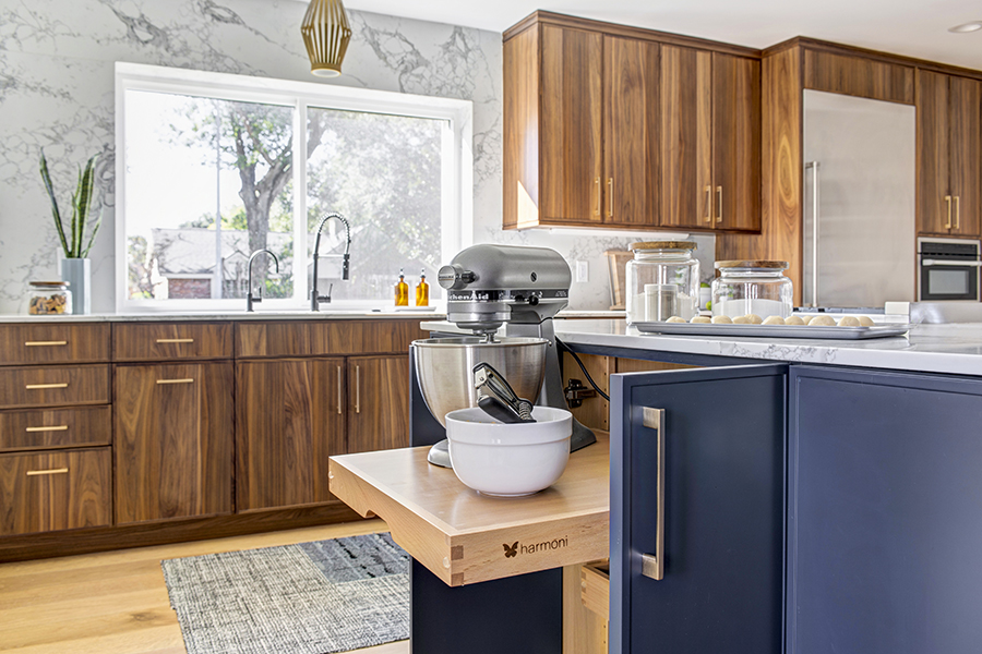 adjustable height mixer stand on the end of the kitchen island