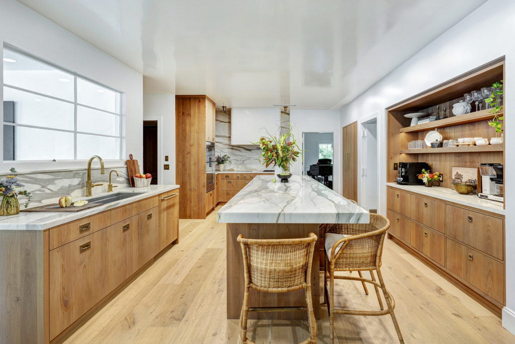 natural wood cabinet finish provides a warm, cozy space