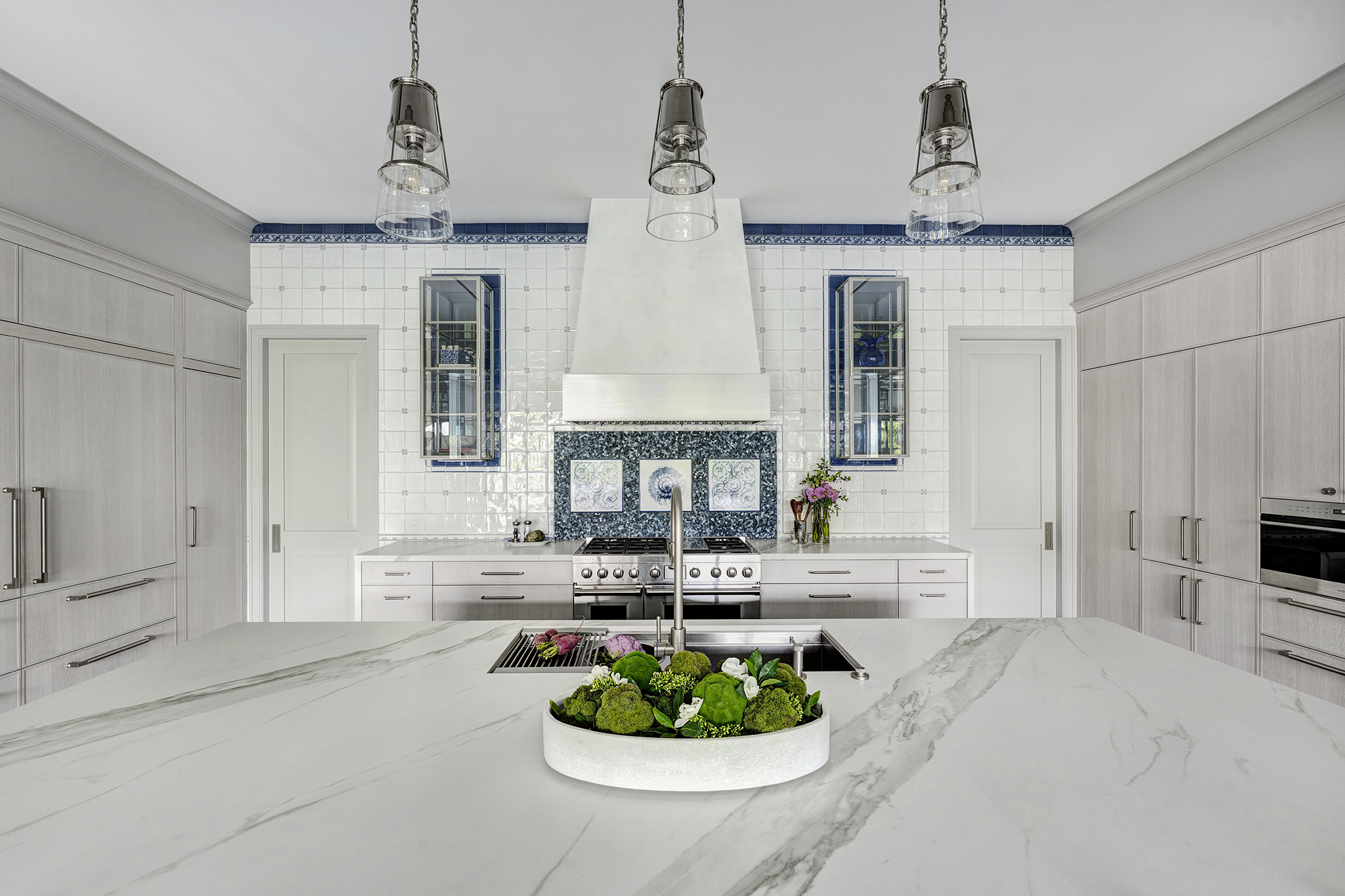 7w Stone countertop in white