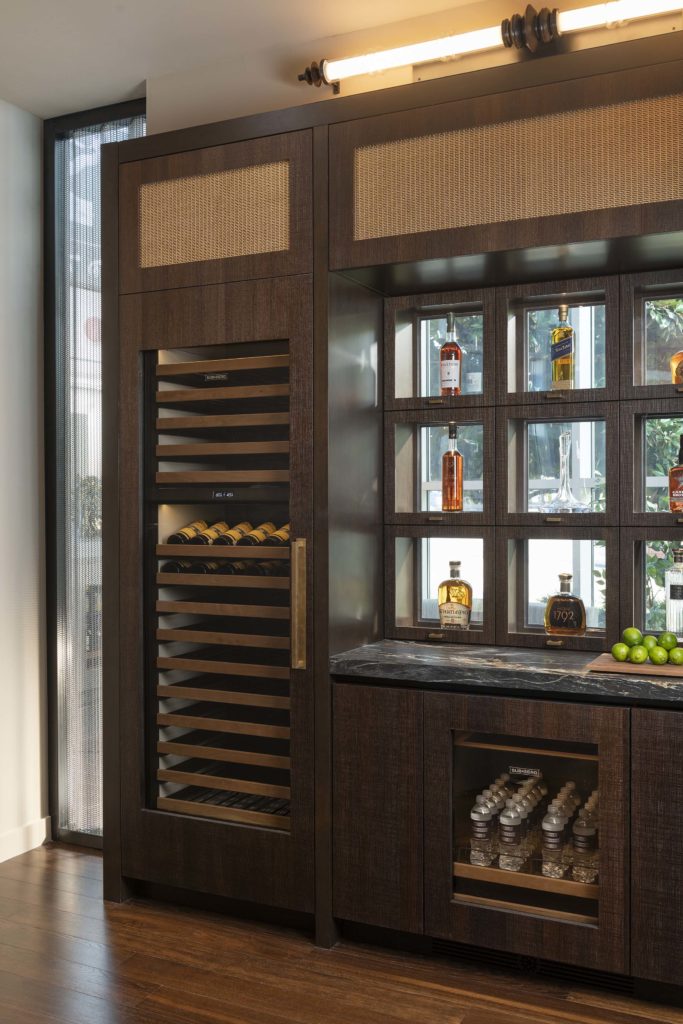 DLP_4329 Metal curtains