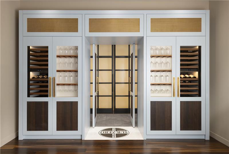 Grand Bar + Tasting Room