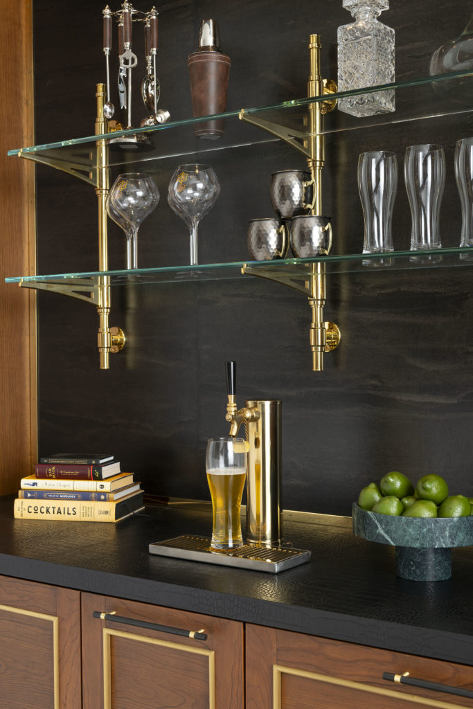 DLP_4201 integrated beer tap in bar