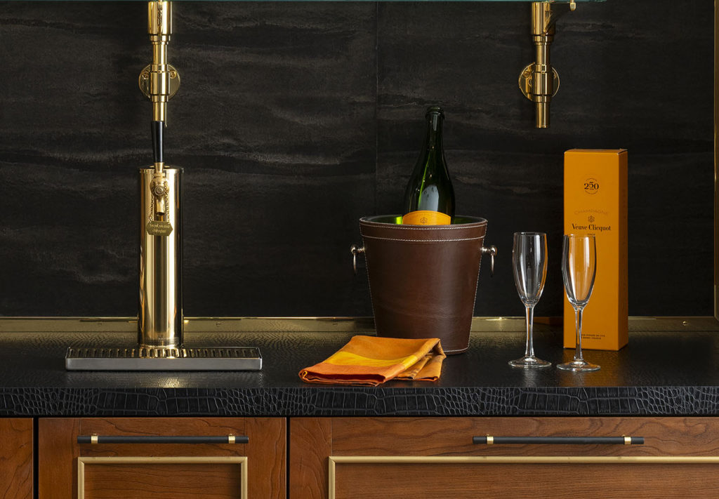 alligator counter top