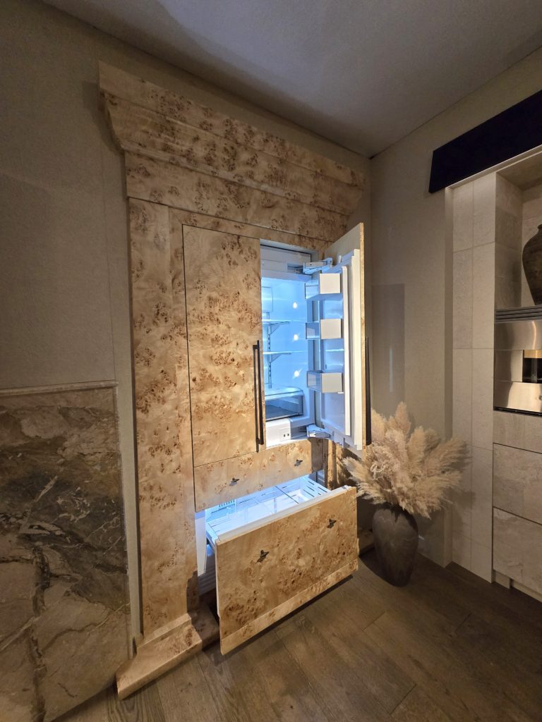 20260219_080900 Hidden refrigerator