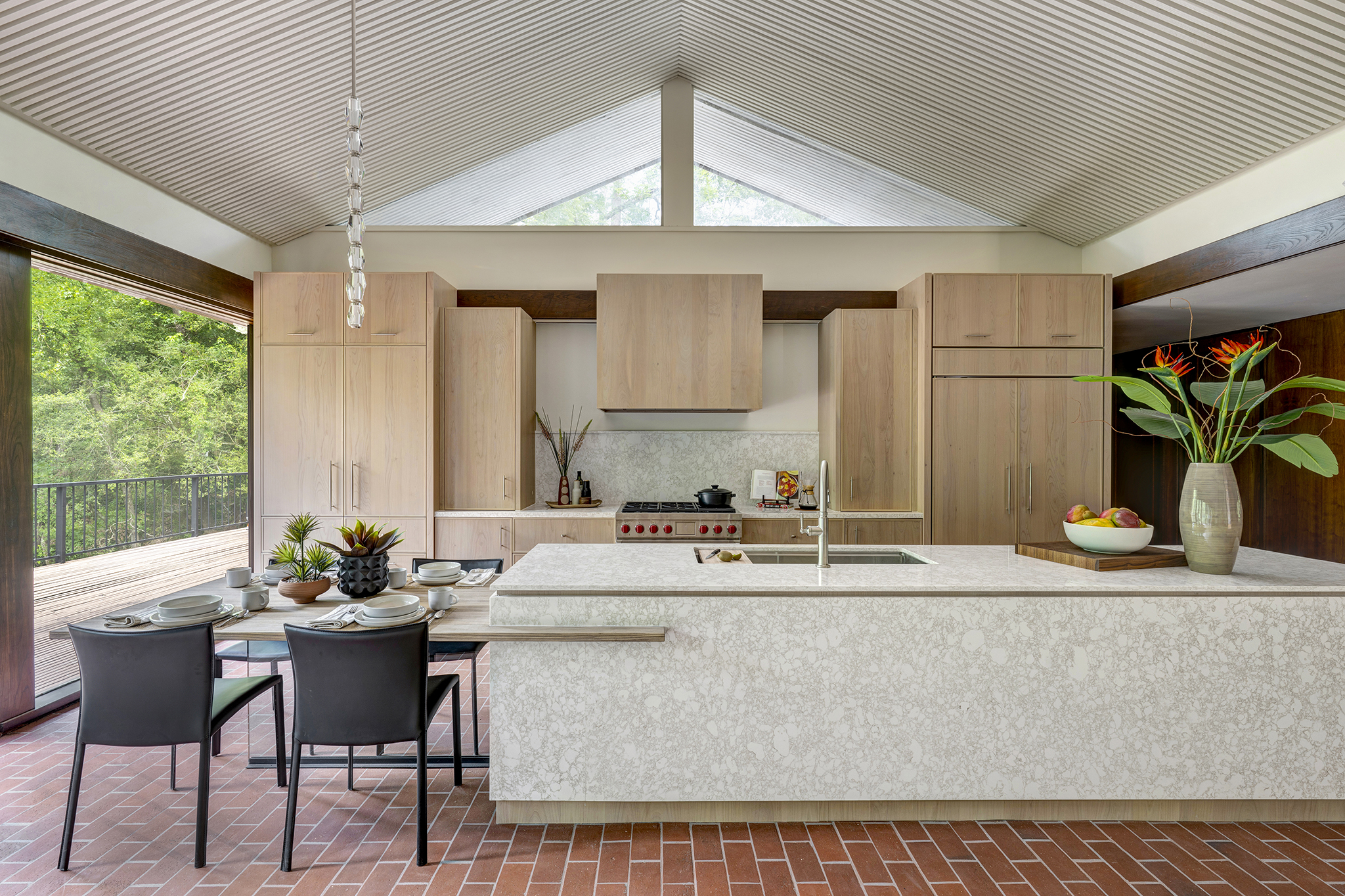 5w renovated kitchen in mid-century modern home