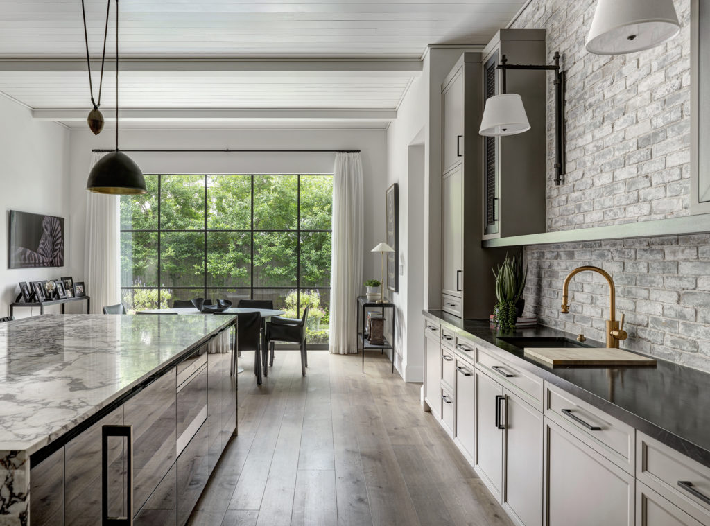 5w This finished kitchen now feels deeply connected to the rest of the home.